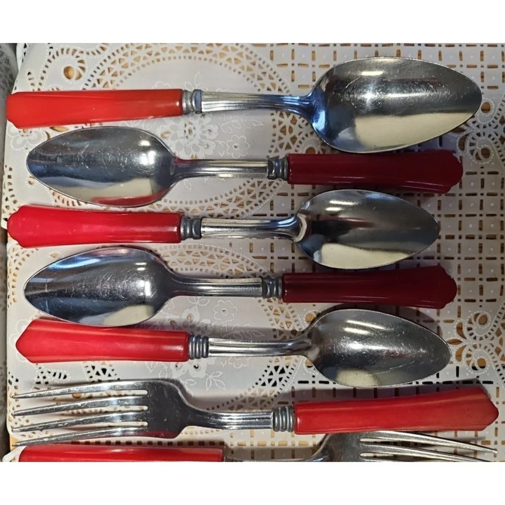 Vintage Mix Lot of Bakelite Stainless Steel 18 Pc Flatware